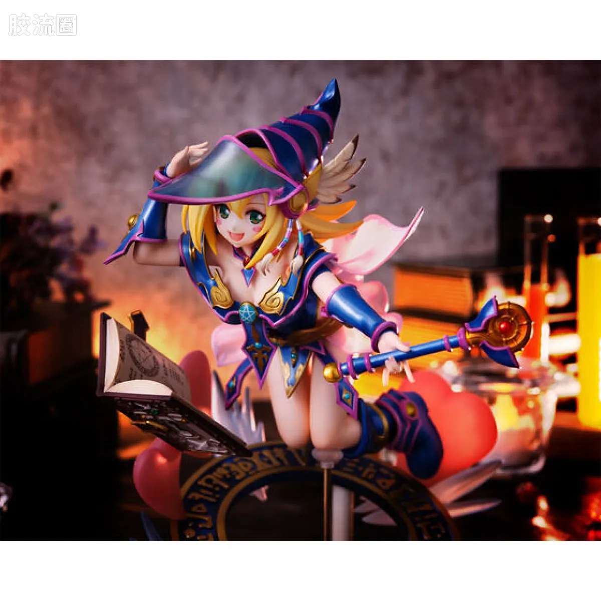 Mega House 手办系列 Art Works Monsters(A.W.M或称AWM) 黑魔导女孩 - 图片